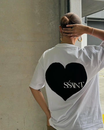 SŚAINT Heart Tee - Black Heart