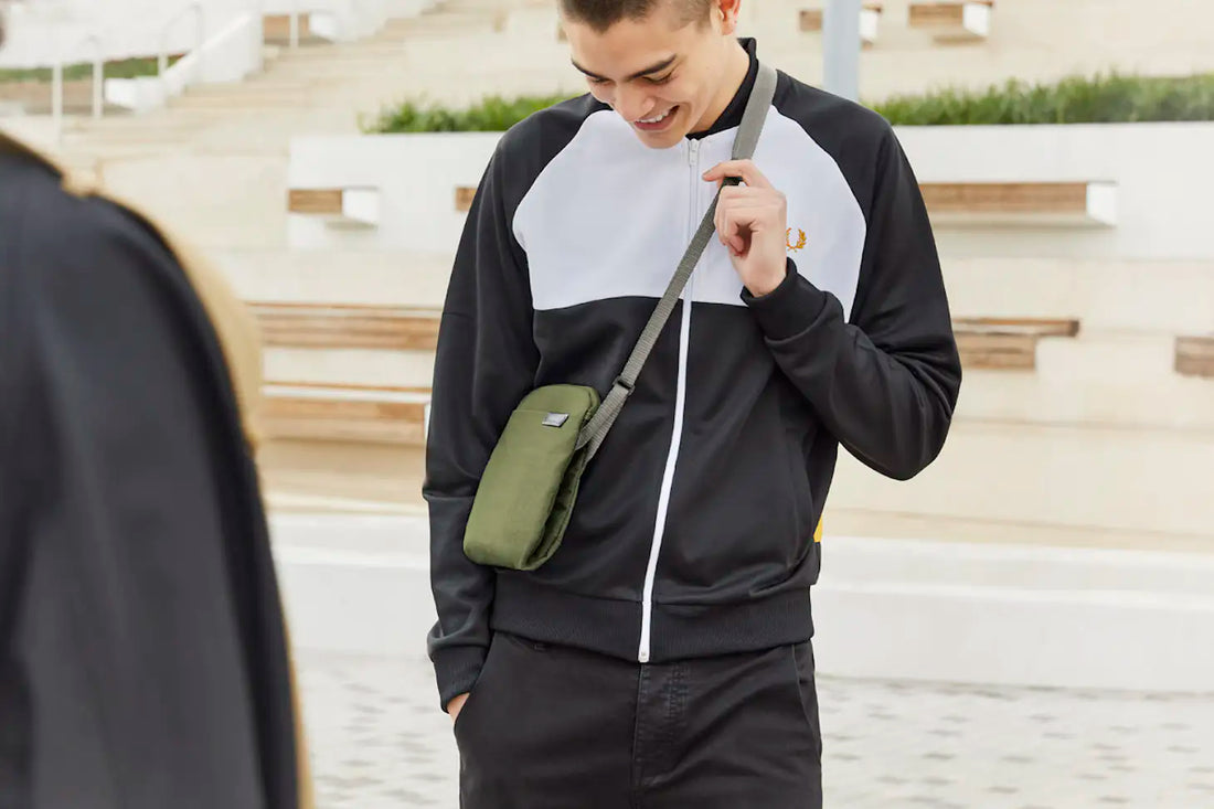 Bellroy City Pouch - Melbourne Black