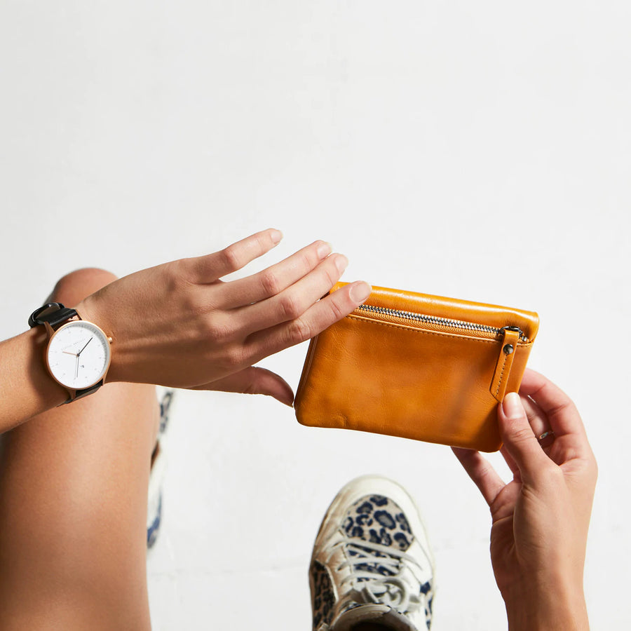 Status Anxiety Is Now Better - Tan